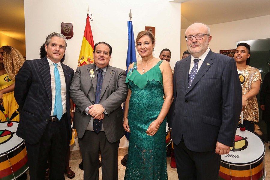  Gonzalo Fournier, Antonio Peres, Mercedes Aranda e Fernando Garcia               